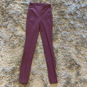 Lulu lemon leggings.  Size 0.  Lilac/purple.  Great condition, like new